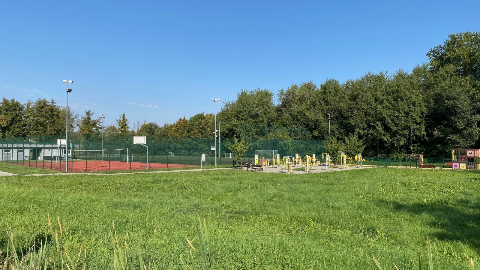 Zdjęcie w galerii na portalu naszwodzislaw.com: Pszów. Miasteczko rowerowe i remont orlika wiadomości z regionu