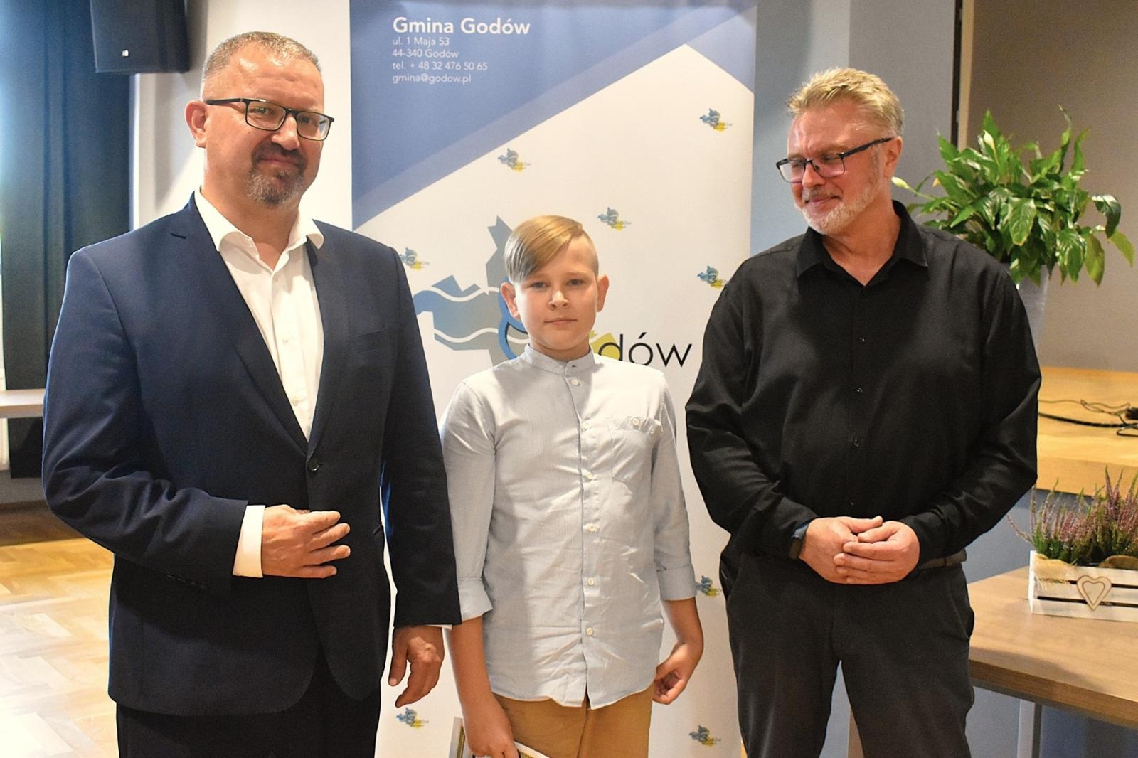 Zdjęcie w galerii na portalu naszwodzislaw.com: Poznajcie najlepszych uczniów i sportowców w Gminie Godów [FOTO] wiadomości z regionu