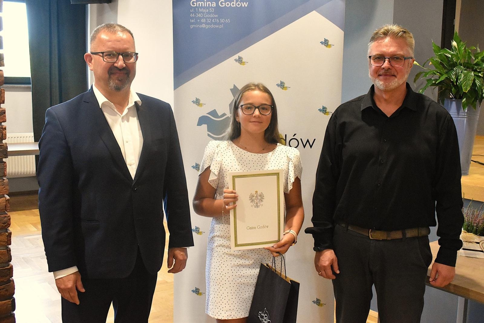 Zdjęcie w galerii na portalu naszwodzislaw.com: Poznajcie najlepszych uczniów i sportowców w Gminie Godów [FOTO] wiadomości z regionu