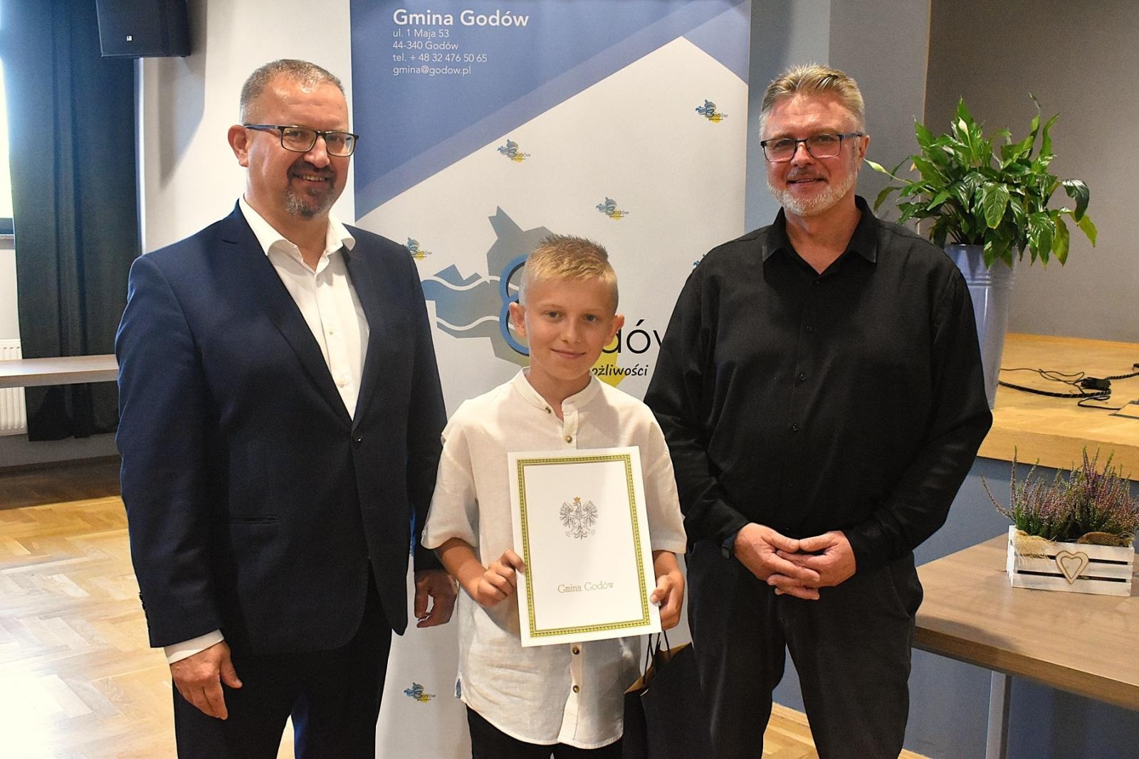 Zdjęcie w galerii na portalu naszwodzislaw.com: Poznajcie najlepszych uczniów i sportowców w Gminie Godów [FOTO] wiadomości z regionu