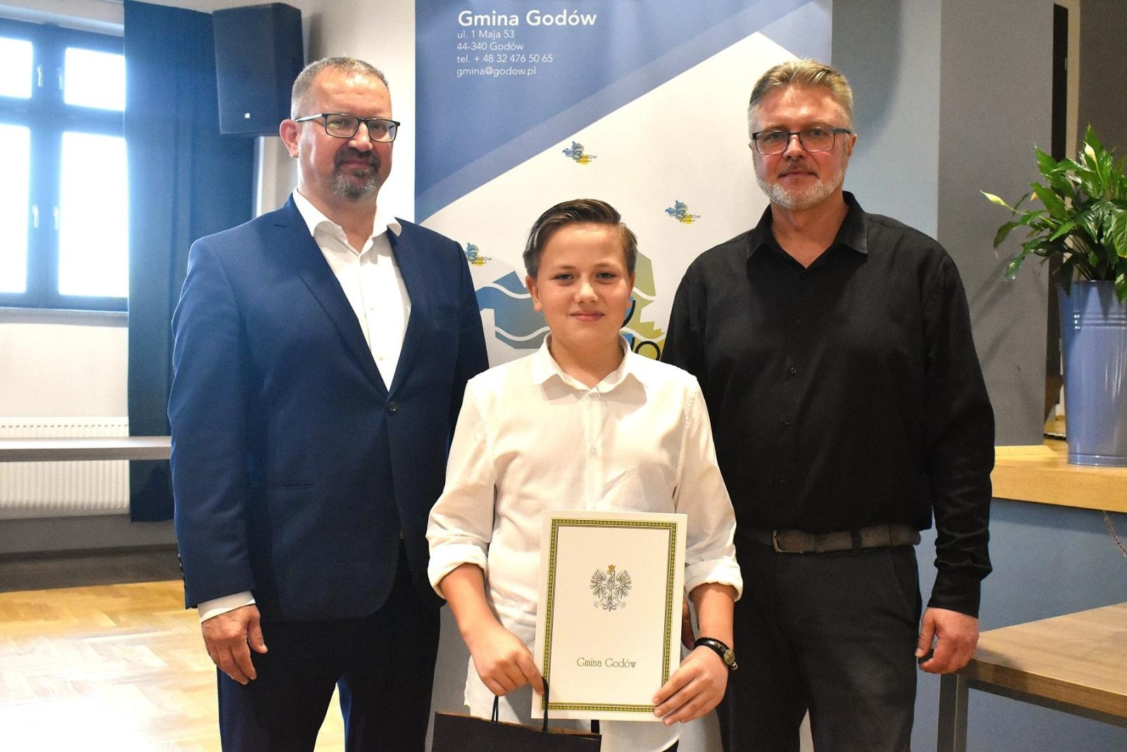 Zdjęcie w galerii na portalu naszwodzislaw.com: Poznajcie najlepszych uczniów i sportowców w Gminie Godów [FOTO] wiadomości z regionu