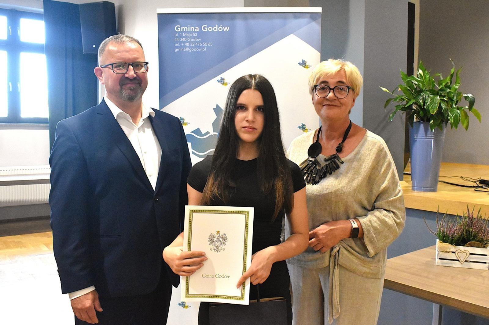 Zdjęcie w galerii na portalu naszwodzislaw.com: Poznajcie najlepszych uczniów i sportowców w Gminie Godów [FOTO] wiadomości z regionu