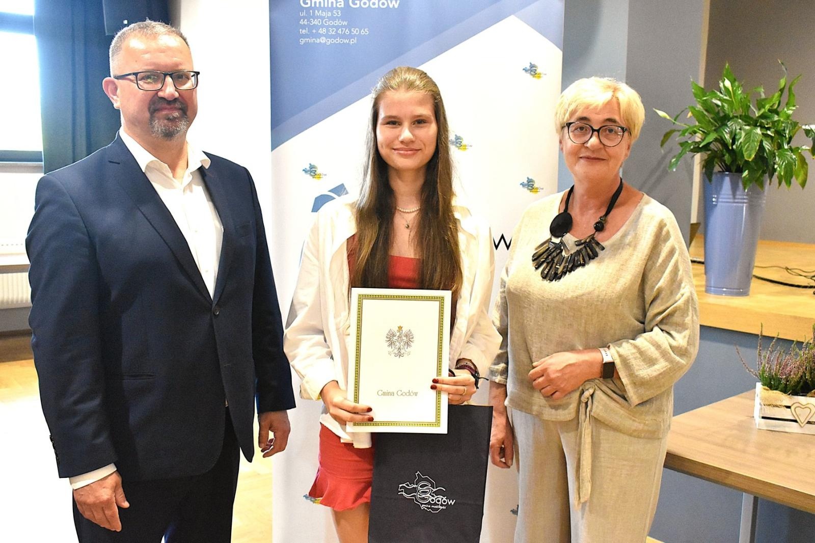 Zdjęcie w galerii na portalu naszwodzislaw.com: Poznajcie najlepszych uczniów i sportowców w Gminie Godów [FOTO] wiadomości z regionu