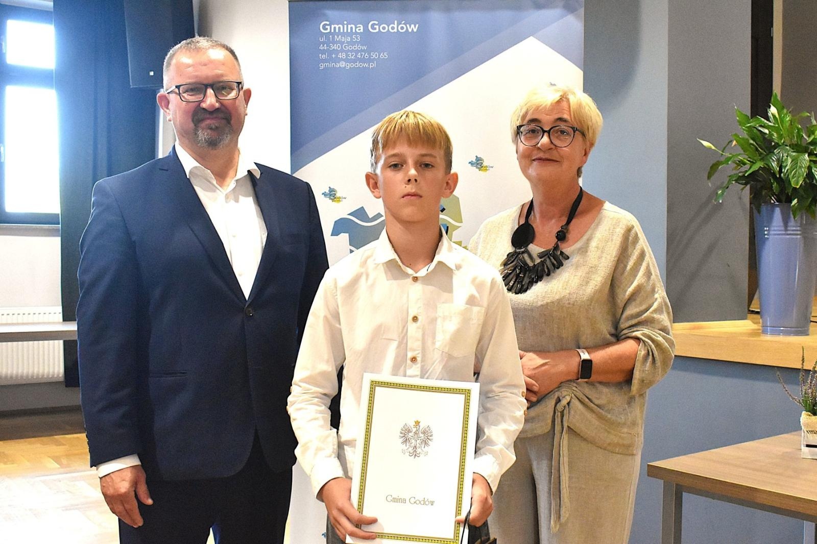 Zdjęcie w galerii na portalu naszwodzislaw.com: Poznajcie najlepszych uczniów i sportowców w Gminie Godów [FOTO] wiadomości z regionu