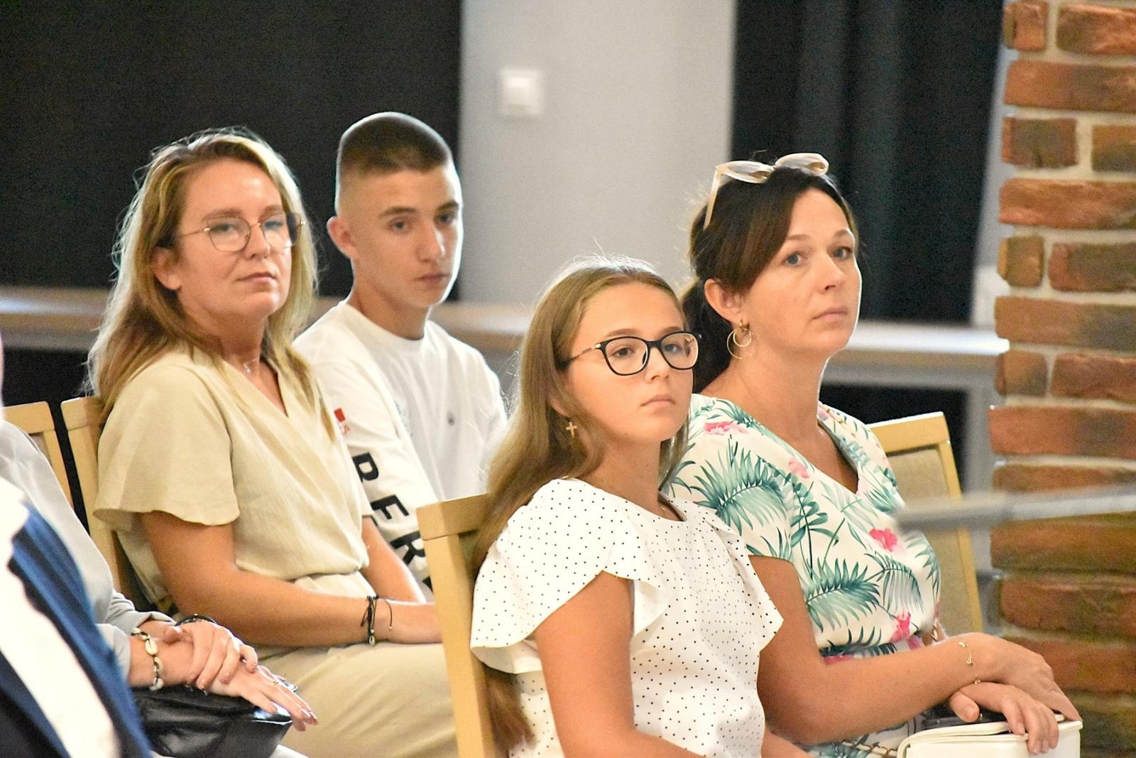 Zdjęcie w galerii na portalu naszwodzislaw.com: Poznajcie najlepszych uczniów i sportowców w Gminie Godów [FOTO] wiadomości z regionu