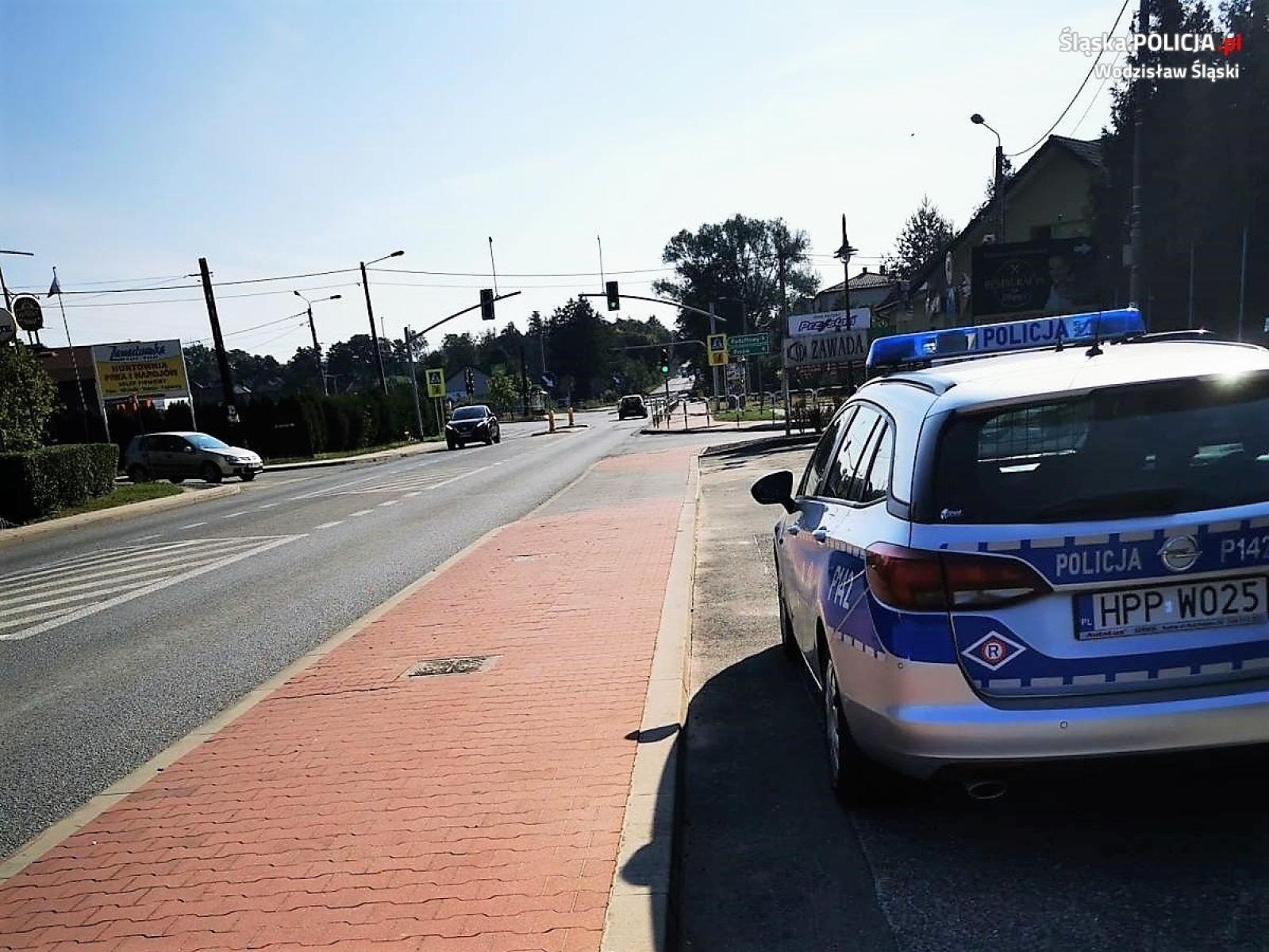 Zdjęcie w galerii na portalu naszwodzislaw.com: Intensywne działania wodzisławskich policjantów w placówkach oświatowych wiadomości z regionu