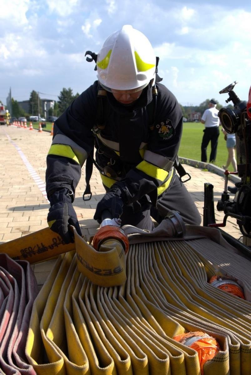 Zdjęcie w galerii na portalu naszwodzislaw.com: Strażacka walka o tytuł najtwardszych w powiecie wodzisławskim [FOTO] wiadomości z regionu