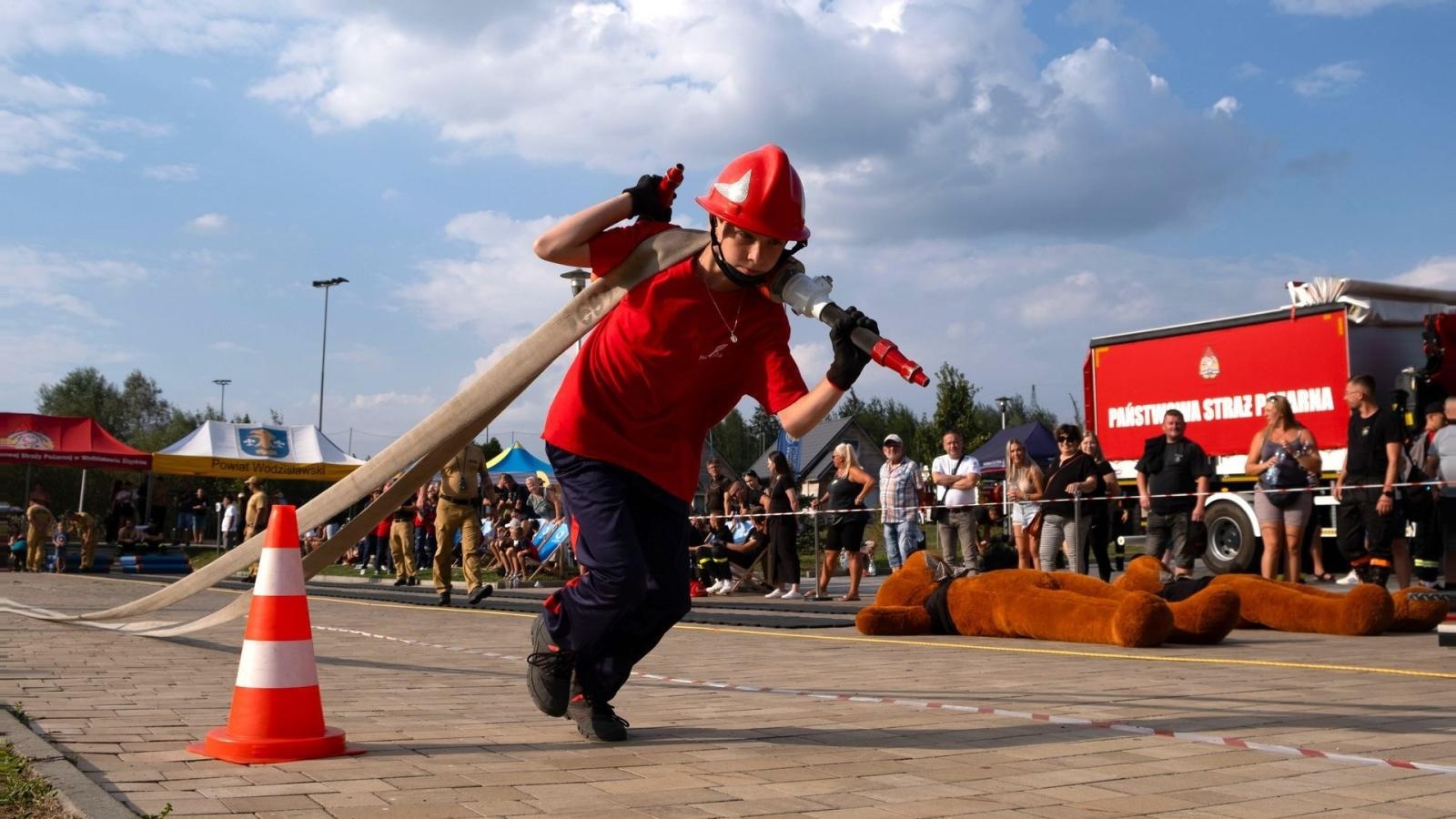 Zdjęcie w galerii na portalu naszwodzislaw.com: Strażacka walka o tytuł najtwardszych w powiecie wodzisławskim [FOTO] wiadomości z regionu