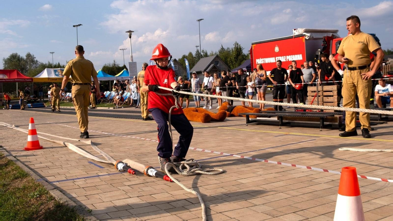 Zdjęcie w galerii na portalu naszwodzislaw.com: Strażacka walka o tytuł najtwardszych w powiecie wodzisławskim [FOTO] wiadomości z regionu