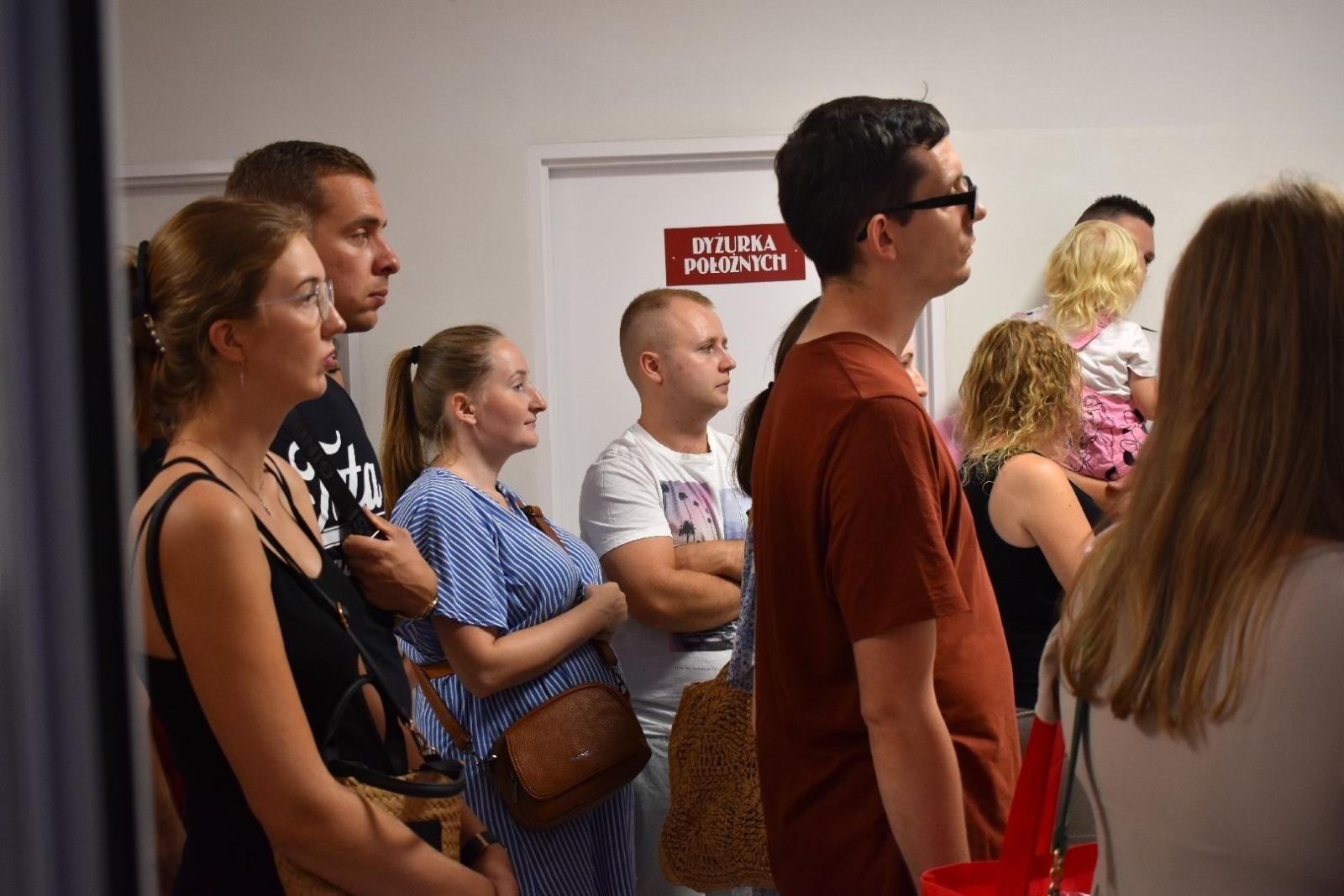 Zdjęcie w galerii na portalu naszwodzislaw.com: Tłumy na dniu otwartym Wodzisławskiej Porodówki [FOTO] wiadomości z regionu