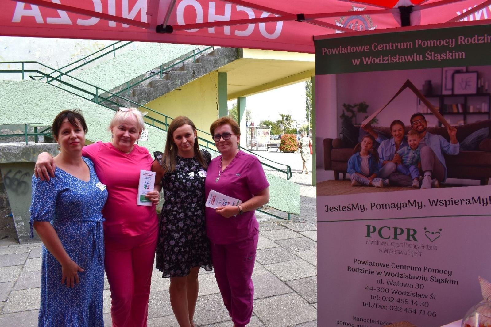 Zdjęcie w galerii na portalu naszwodzislaw.com: Tłumy na dniu otwartym Wodzisławskiej Porodówki [FOTO] wiadomości z regionu