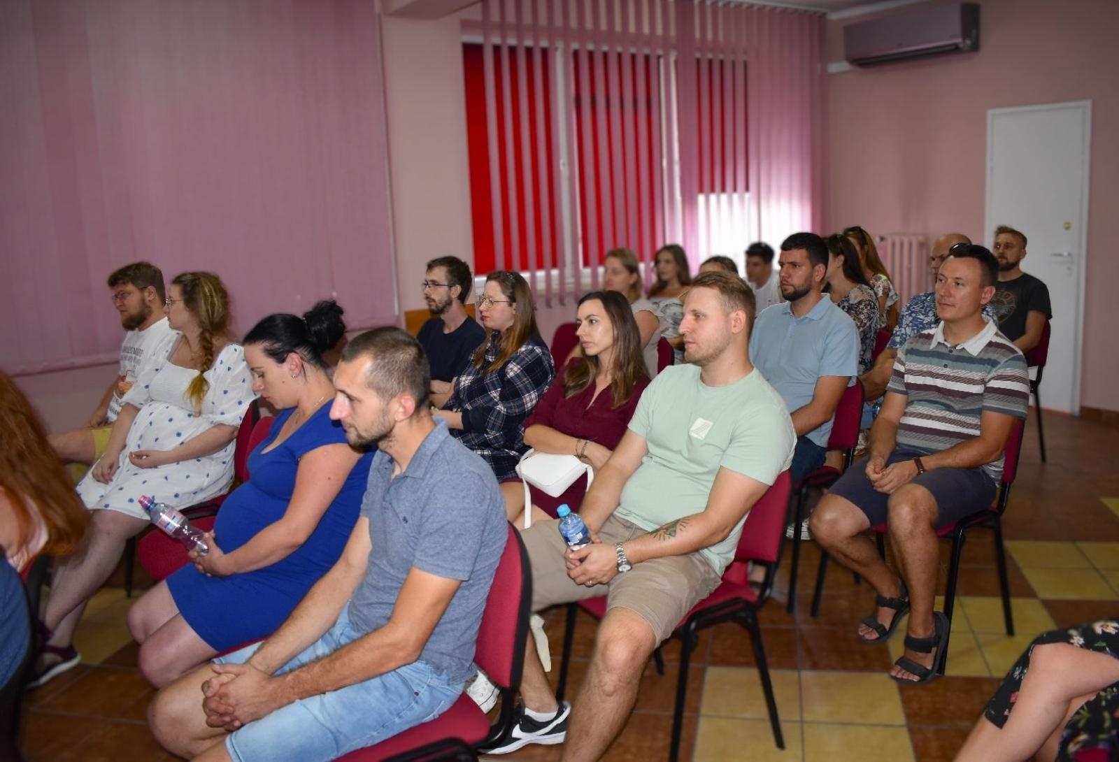 Zdjęcie w galerii na portalu naszwodzislaw.com: Tłumy na dniu otwartym Wodzisławskiej Porodówki [FOTO] wiadomości z regionu