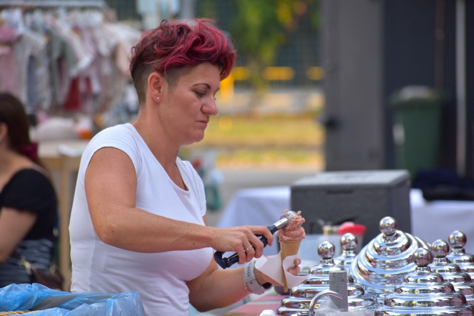 Zdjęcie w galerii na portalu naszwodzislaw.com: Tłumy na dniu otwartym Wodzisławskiej Porodówki [FOTO] wiadomości z regionu