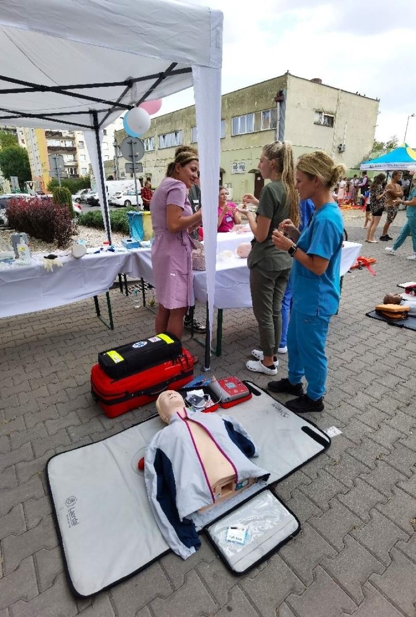 Zdjęcie w galerii na portalu naszwodzislaw.com: Tłumy na dniu otwartym Wodzisławskiej Porodówki [FOTO] wiadomości z regionu