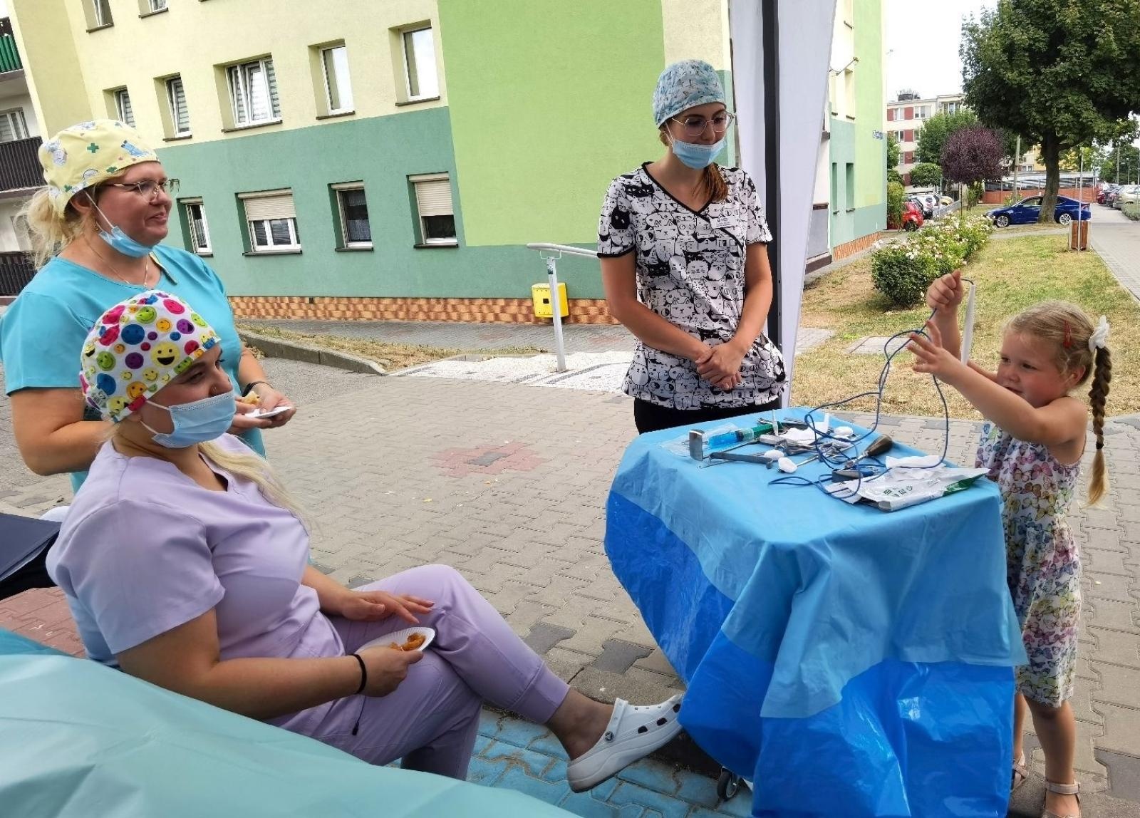 Zdjęcie w galerii na portalu naszwodzislaw.com: Tłumy na dniu otwartym Wodzisławskiej Porodówki [FOTO] wiadomości z regionu