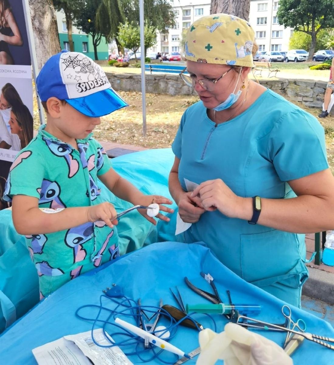 Zdjęcie w galerii na portalu naszwodzislaw.com: Tłumy na dniu otwartym Wodzisławskiej Porodówki [FOTO] wiadomości z regionu