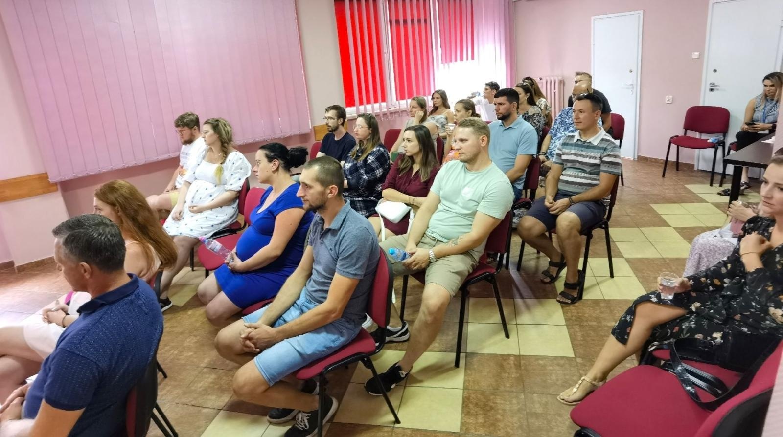 Zdjęcie w galerii na portalu naszwodzislaw.com: Tłumy na dniu otwartym Wodzisławskiej Porodówki [FOTO] wiadomości z regionu