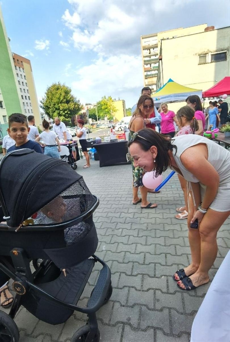 Zdjęcie w galerii na portalu naszwodzislaw.com: Tłumy na dniu otwartym Wodzisławskiej Porodówki [FOTO] wiadomości z regionu