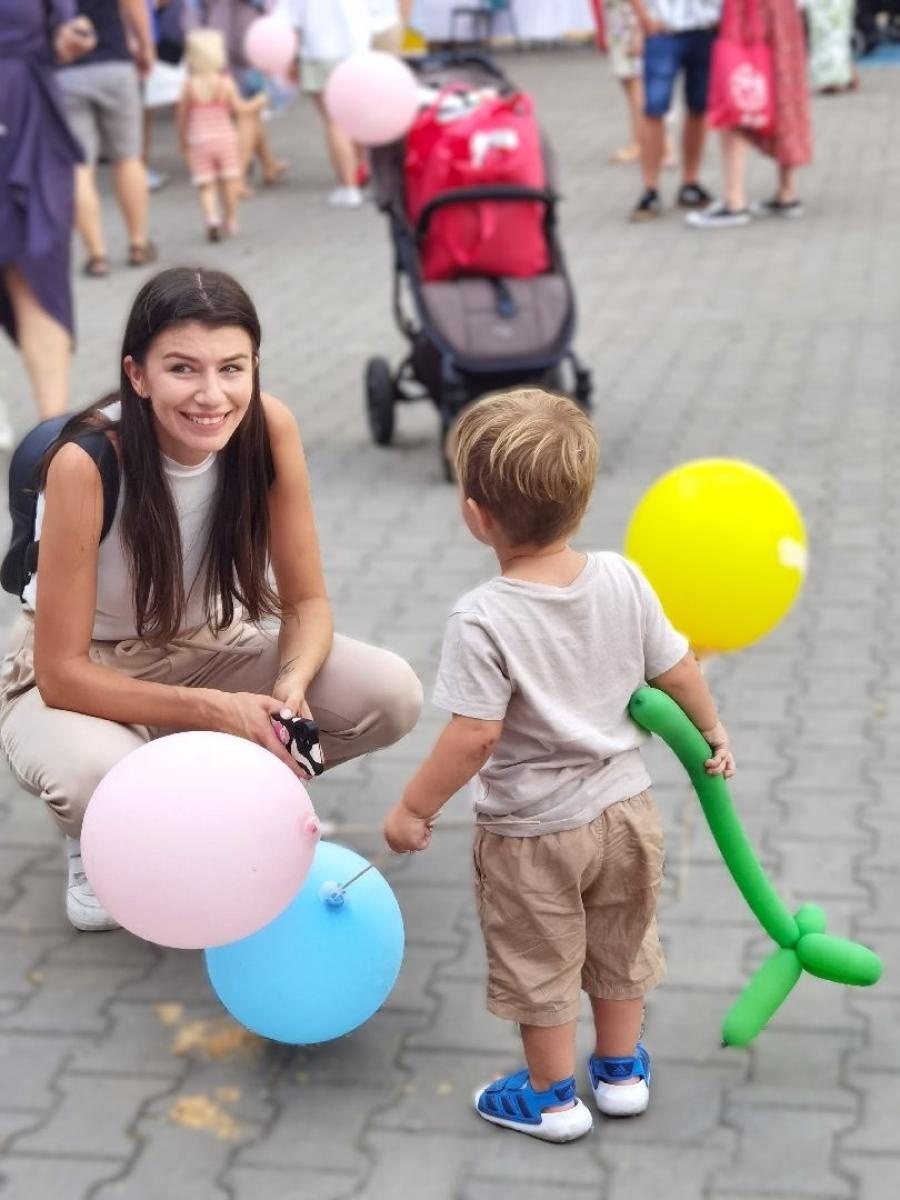 Zdjęcie w galerii na portalu naszwodzislaw.com: Tłumy na dniu otwartym Wodzisławskiej Porodówki [FOTO] wiadomości z regionu