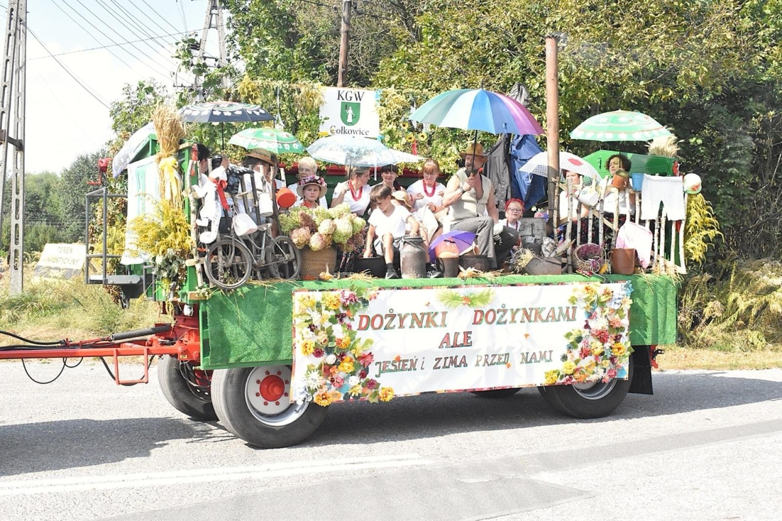 Zdjęcie w galerii na portalu naszwodzislaw.com: Godów pięknie podziękował za tegoroczne plony wiadomości z regionu