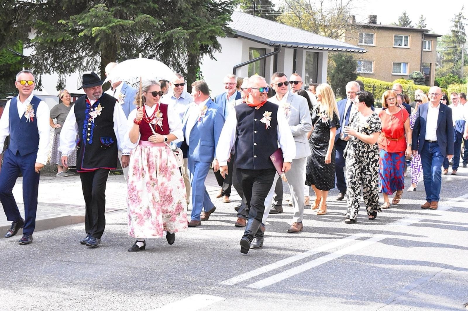 Zdjęcie w galerii na portalu naszwodzislaw.com: Godów pięknie podziękował za tegoroczne plony wiadomości z regionu