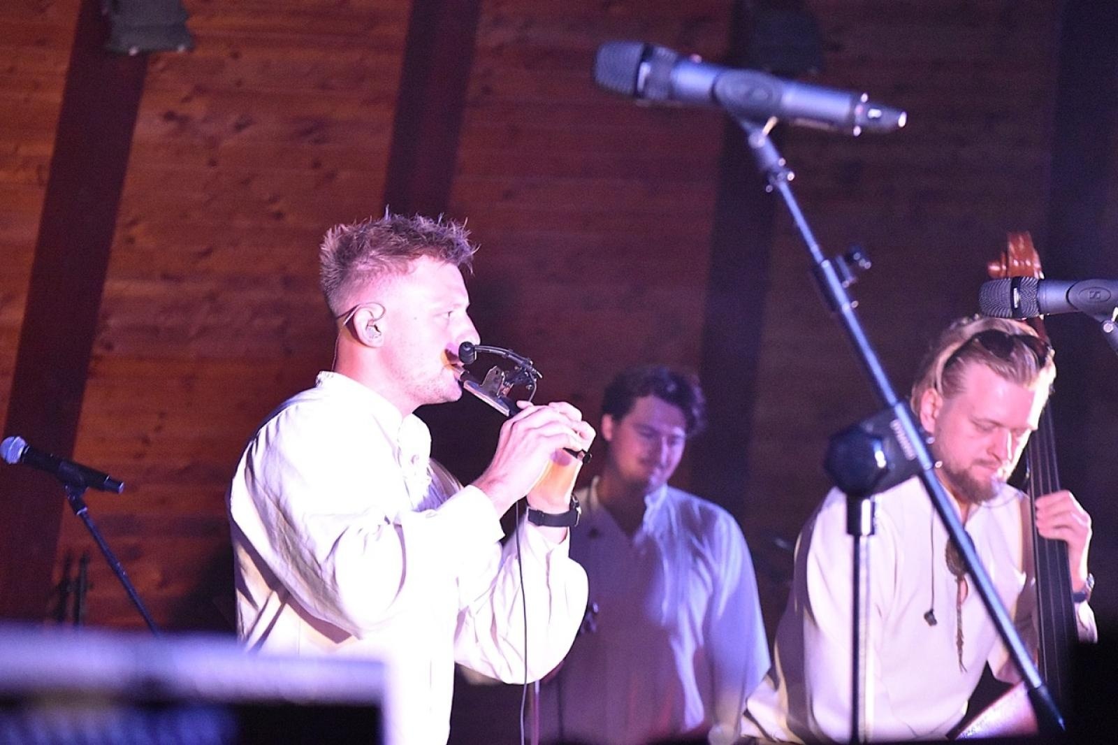 Zdjęcie w galerii na portalu naszwodzislaw.com: Godów pięknie podziękował za tegoroczne plony wiadomości z regionu