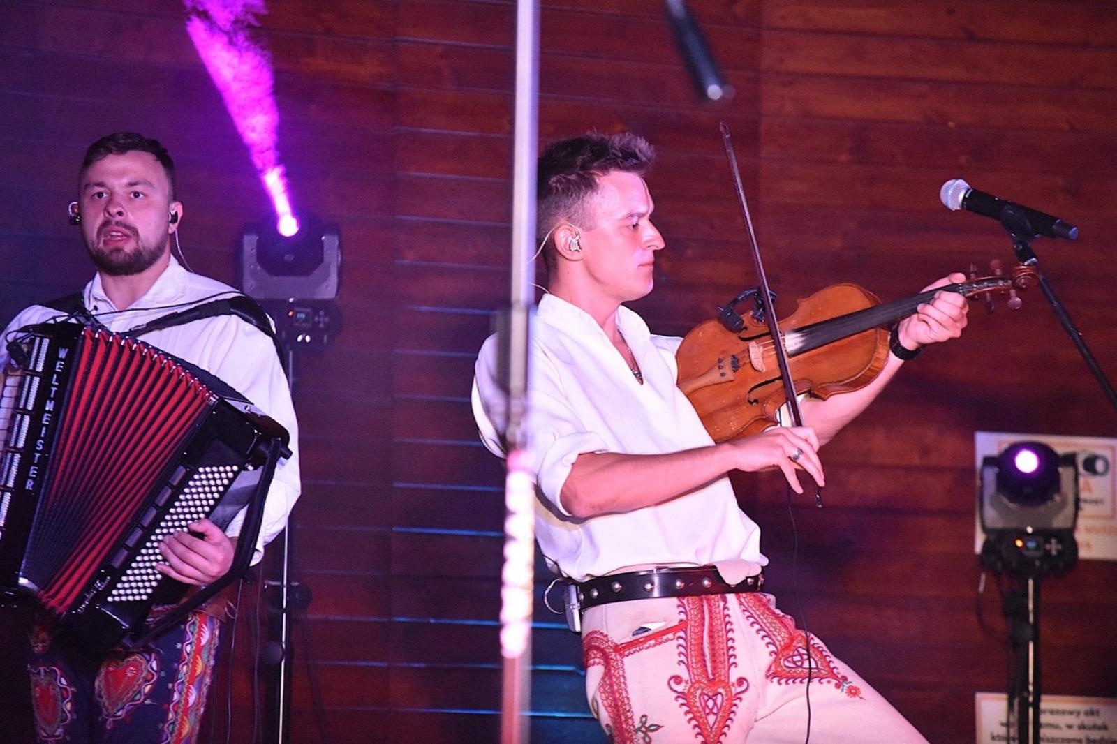 Zdjęcie w galerii na portalu naszwodzislaw.com: Godów pięknie podziękował za tegoroczne plony wiadomości z regionu