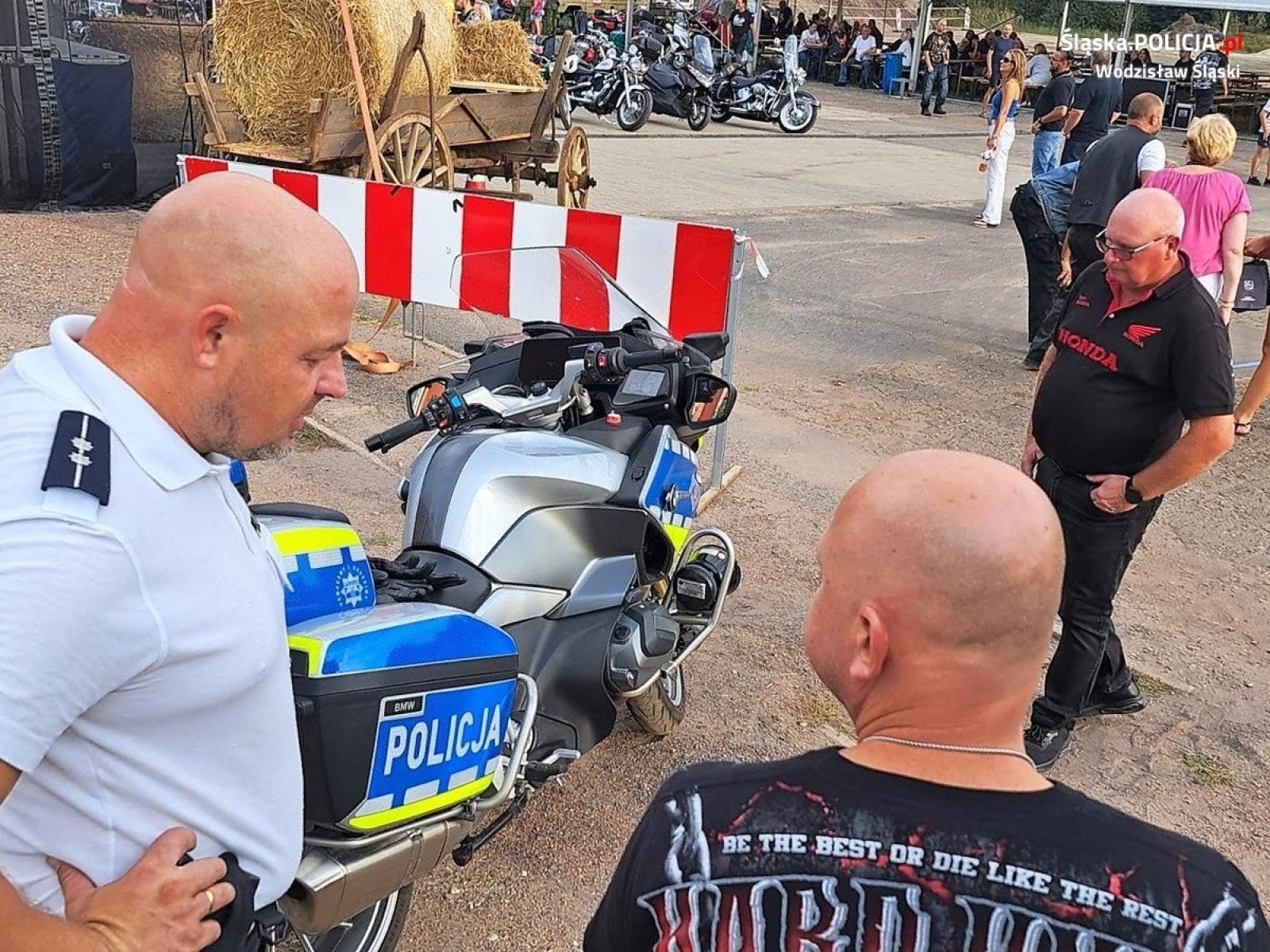 Zdjęcie w galerii na portalu naszwodzislaw.com: VII marklowicki zlot motocykli z udziałem wodzisławskich policjantów wiadomości z regionu
