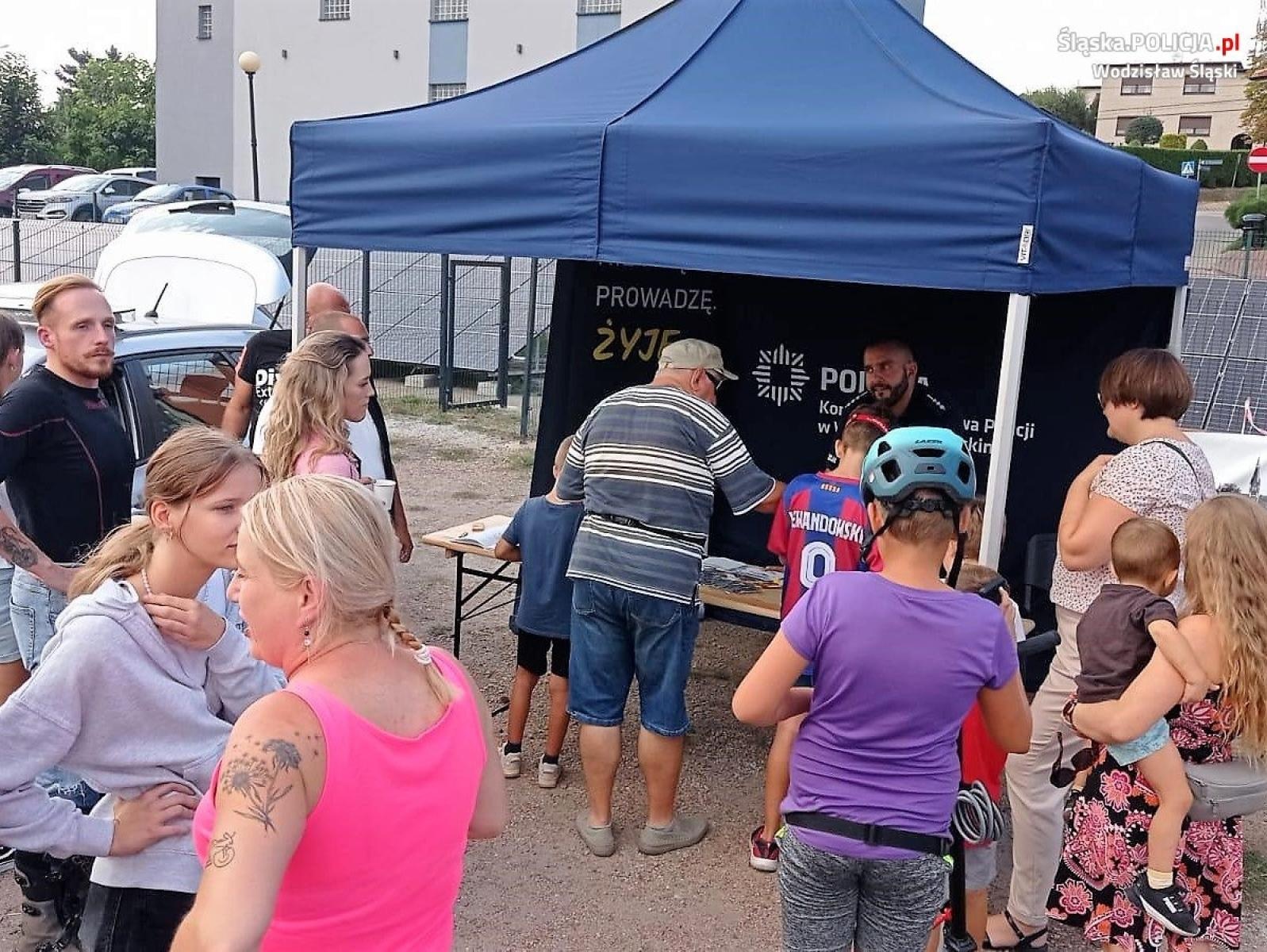 Zdjęcie w galerii na portalu naszwodzislaw.com: VII marklowicki zlot motocykli z udziałem wodzisławskich policjantów wiadomości z regionu