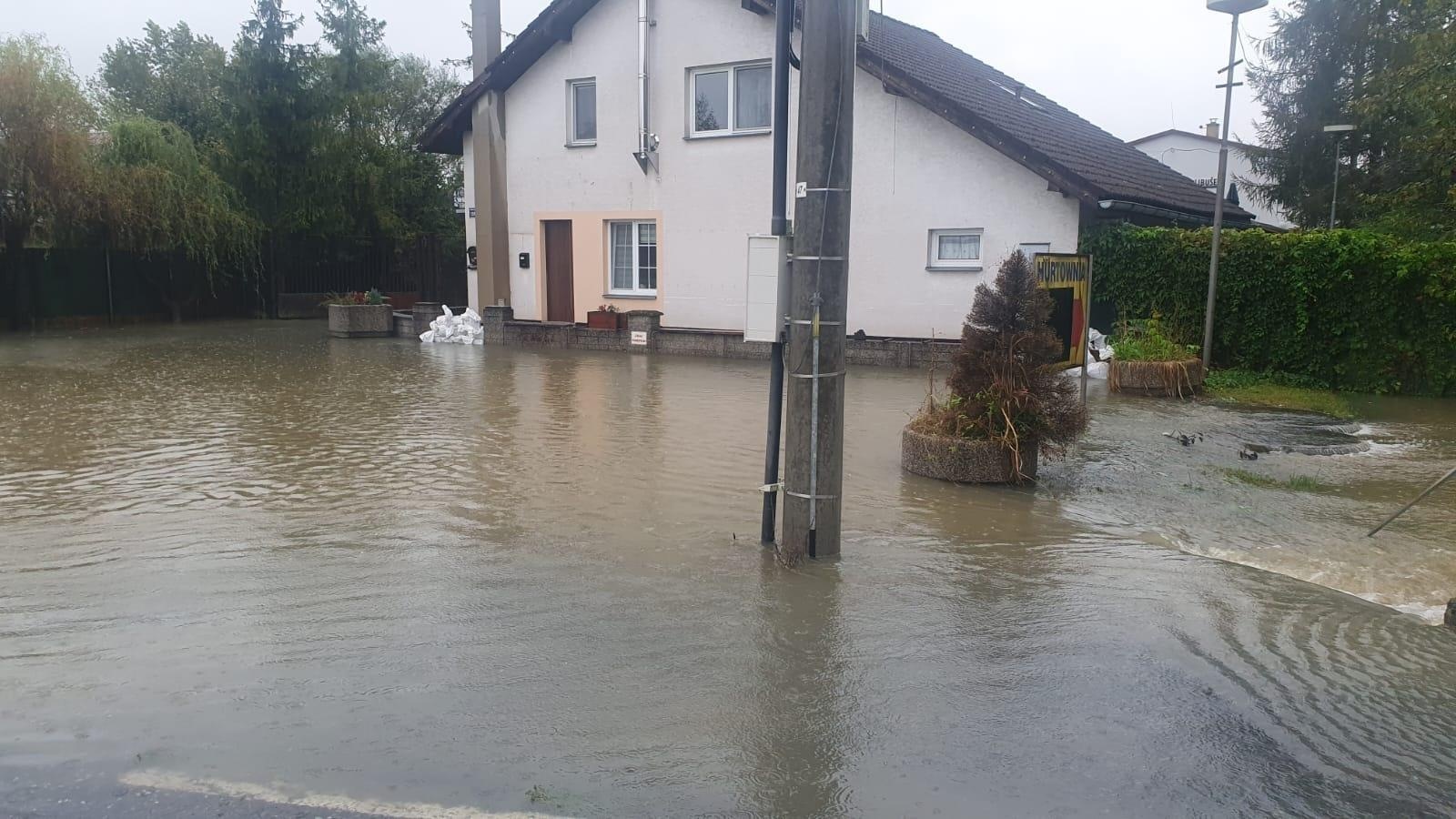 Zdjęcie w galerii na portalu naszwodzislaw.com: Przejścia graniczne w Gminie Godów zamknięte do odwołania wiadomości z regionu