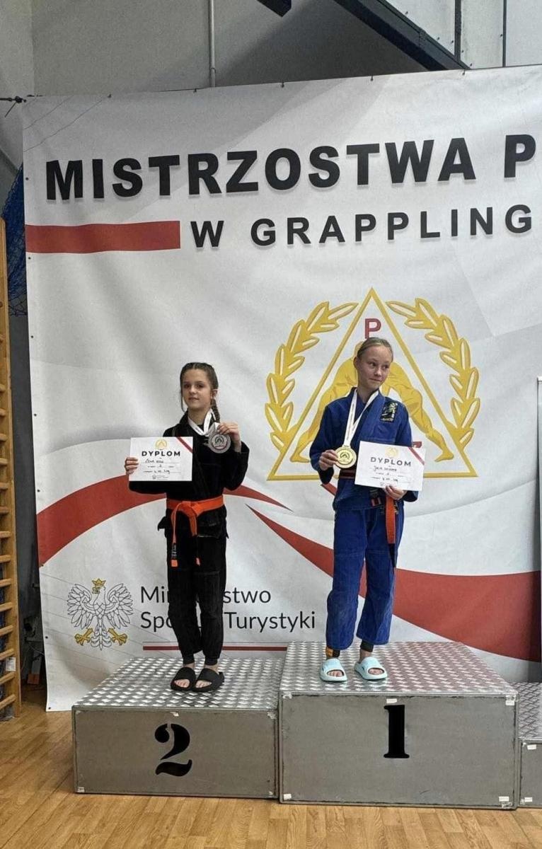 Zdjęcie w galerii na portalu naszwodzislaw.com: Zawodnicy Akademii Top Team na mistrzostwach Polski w Warszawie wiadomości z regionu