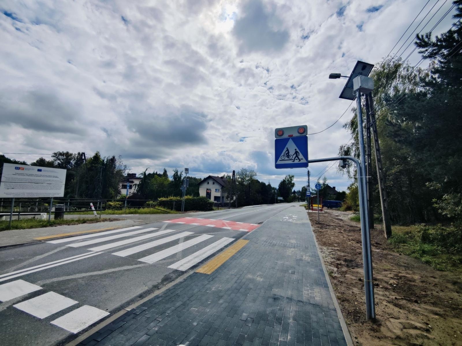 Zdjęcie w galerii na portalu naszwodzislaw.com: Przejazd dla rowerzystów w Godowie już gotowy wiadomości z regionu