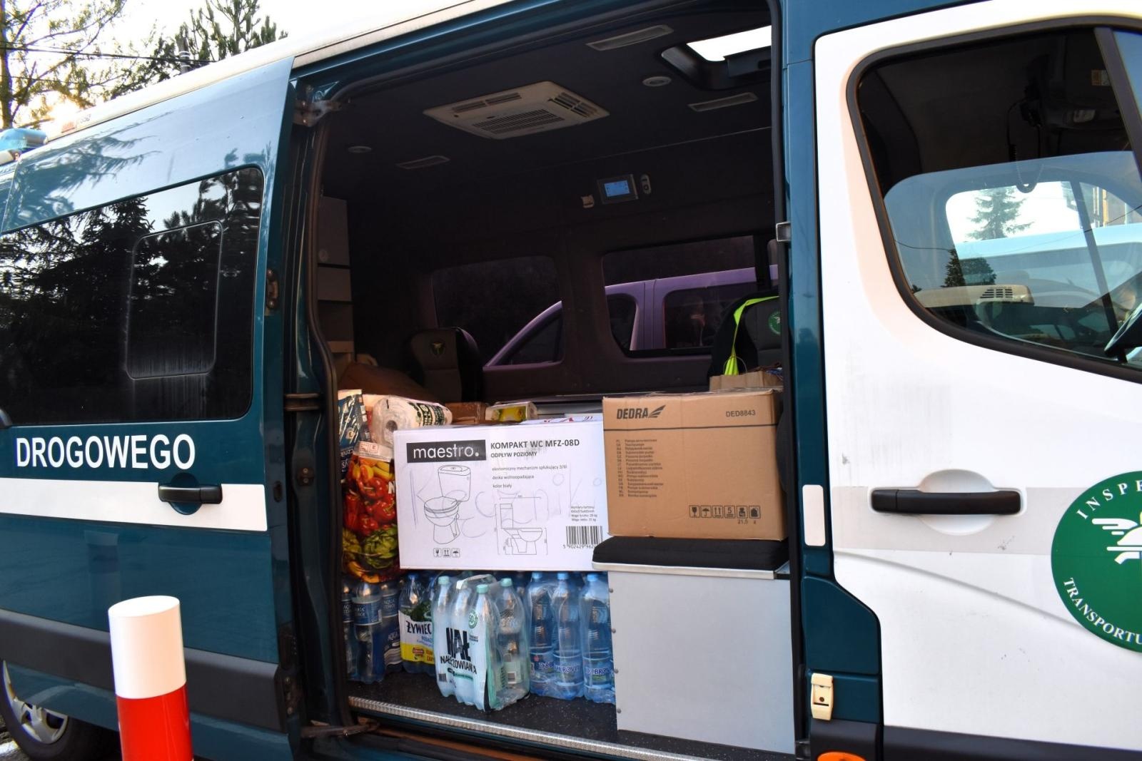 Zdjęcie w galerii na portalu naszwodzislaw.com: Pierwszy transport pomocy dla powodzian wyruszył w trasę wiadomości z regionu