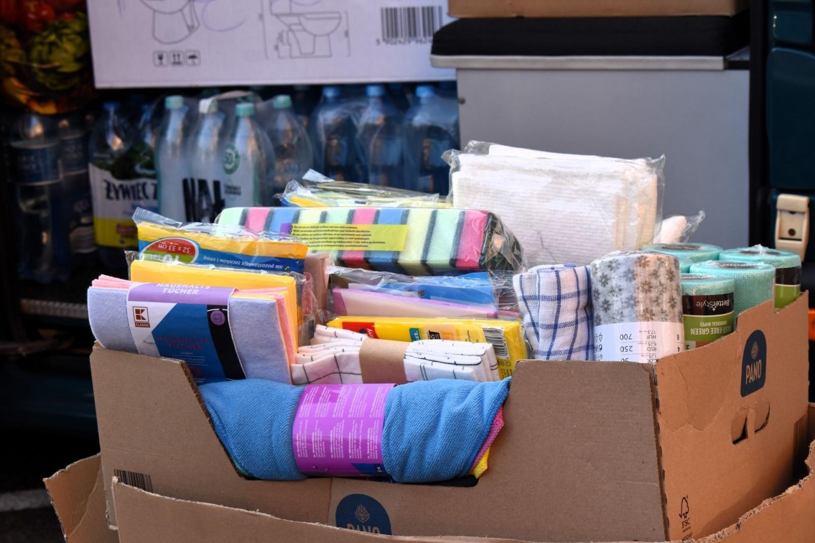 Zdjęcie w galerii na portalu naszwodzislaw.com: Pierwszy transport pomocy dla powodzian wyruszył w trasę wiadomości z regionu