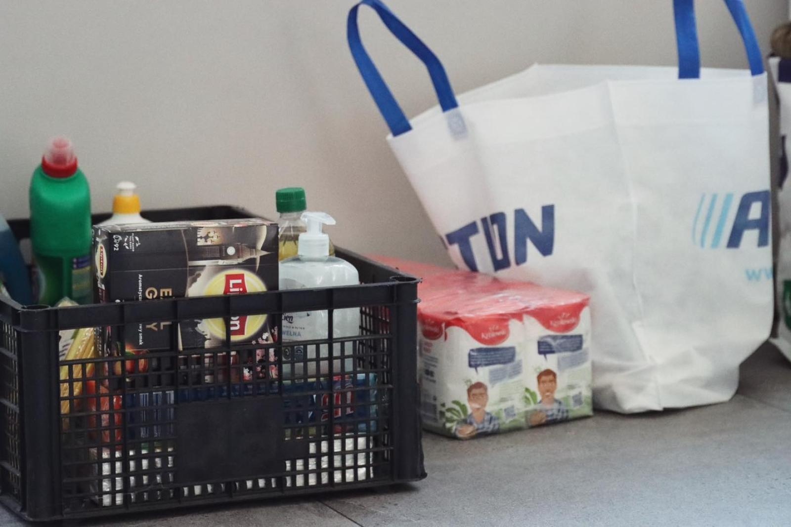 Zdjęcie w galerii na portalu naszwodzislaw.com: Pierwszy transport darów dla powodzian wyruszył z wodzisławskiego dworca wiadomości z regionu