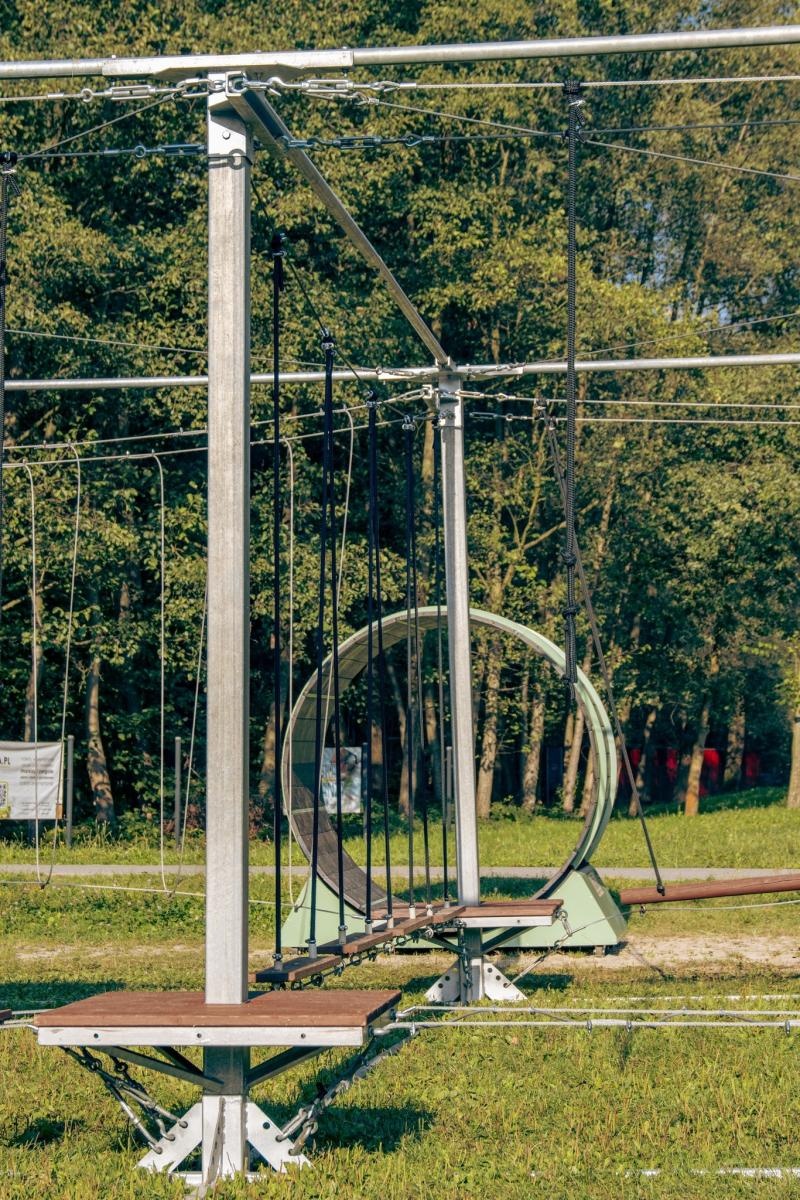 Zdjęcie w galerii na portalu naszwodzislaw.com: Skorzystaj z samoobsługowego parku linowego na Trzech Wzgórzach [FOTO] wiadomości z regionu