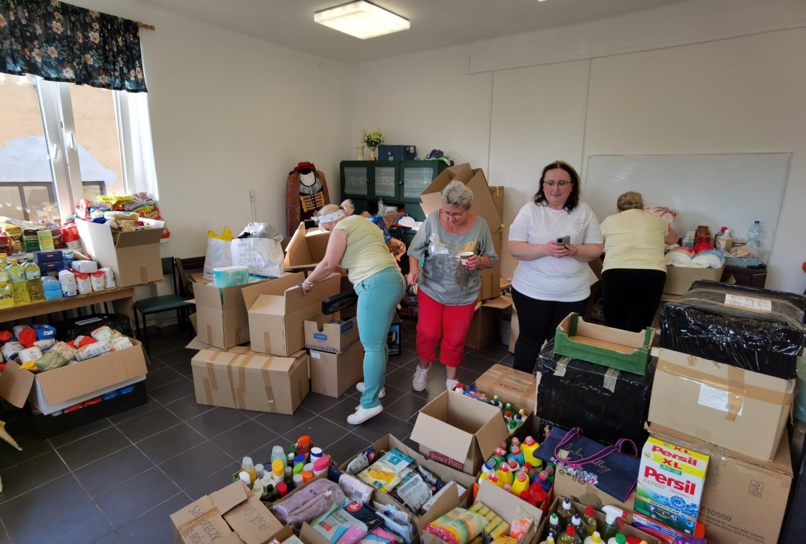 Zdjęcie w galerii na portalu naszwodzislaw.com: Kolejny transport pomocy dla powodzian wyruszył w trasę wiadomości z regionu