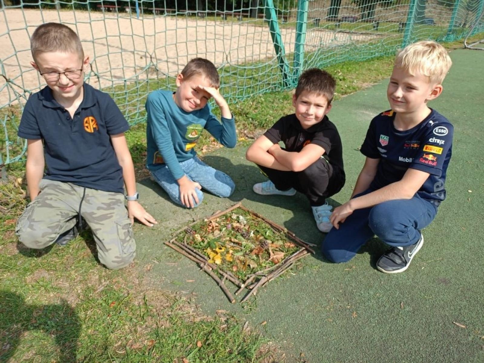 Zdjęcie w galerii na portalu naszwodzislaw.com: Zintegrowani w przyrodzie. Projekt w SP 4 w Rydułtowach wiadomości z regionu