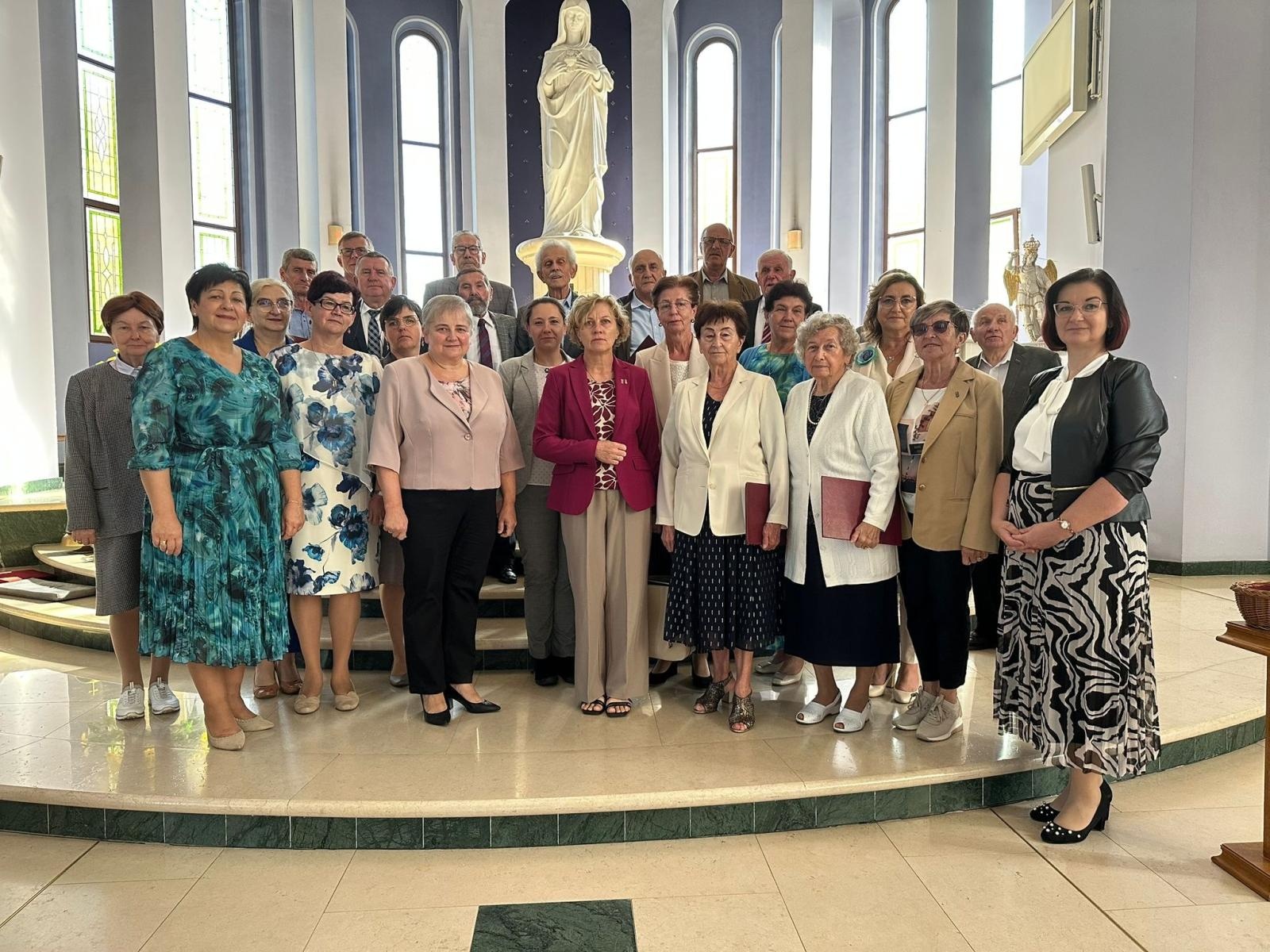 Zdjęcie w galerii na portalu naszwodzislaw.com: Chór Jadwiga z WCK wystąpił w kościele w Kokoszycach wiadomości z regionu