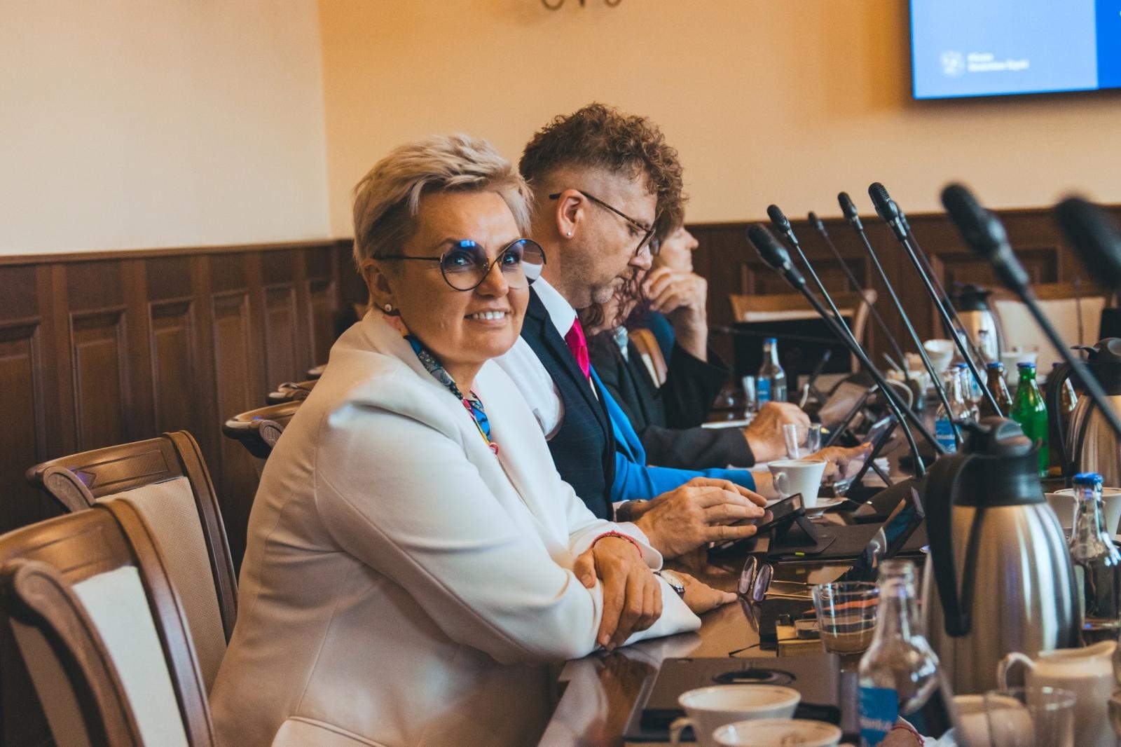 Zdjęcie w galerii na portalu naszwodzislaw.com: Wrześniowa sesja Rady Miasta za nami wiadomości z regionu