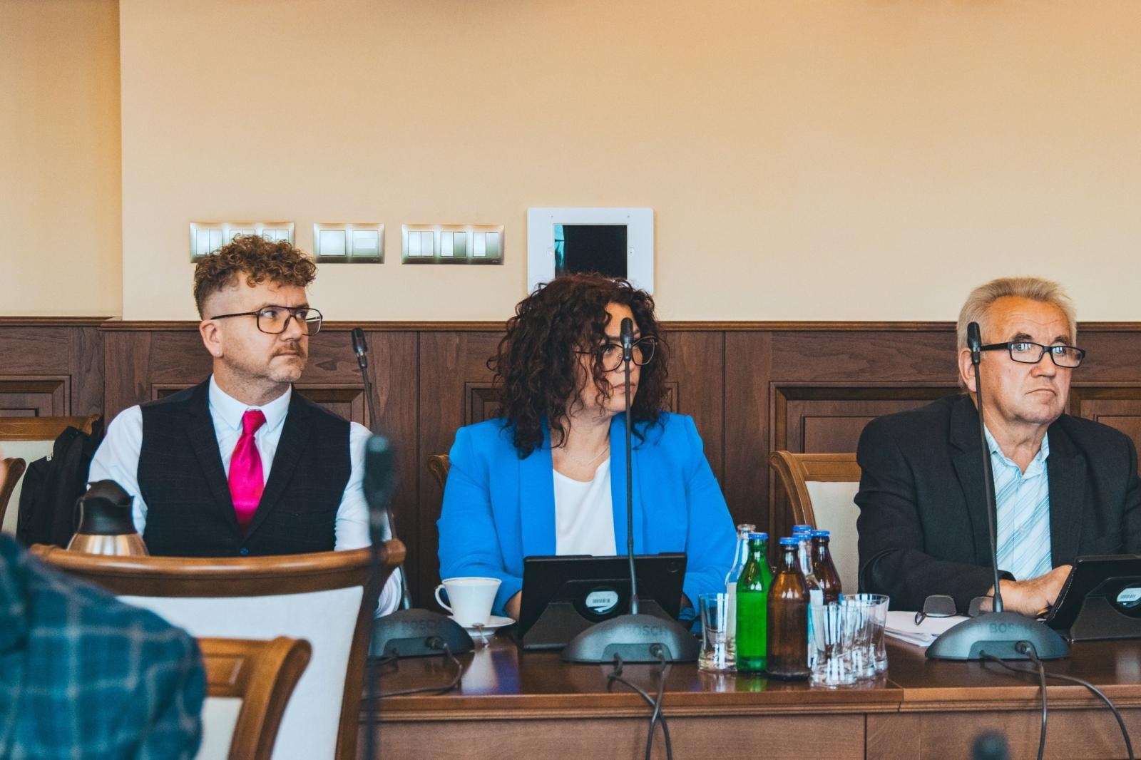 Zdjęcie w galerii na portalu naszwodzislaw.com: Wrześniowa sesja Rady Miasta za nami wiadomości z regionu