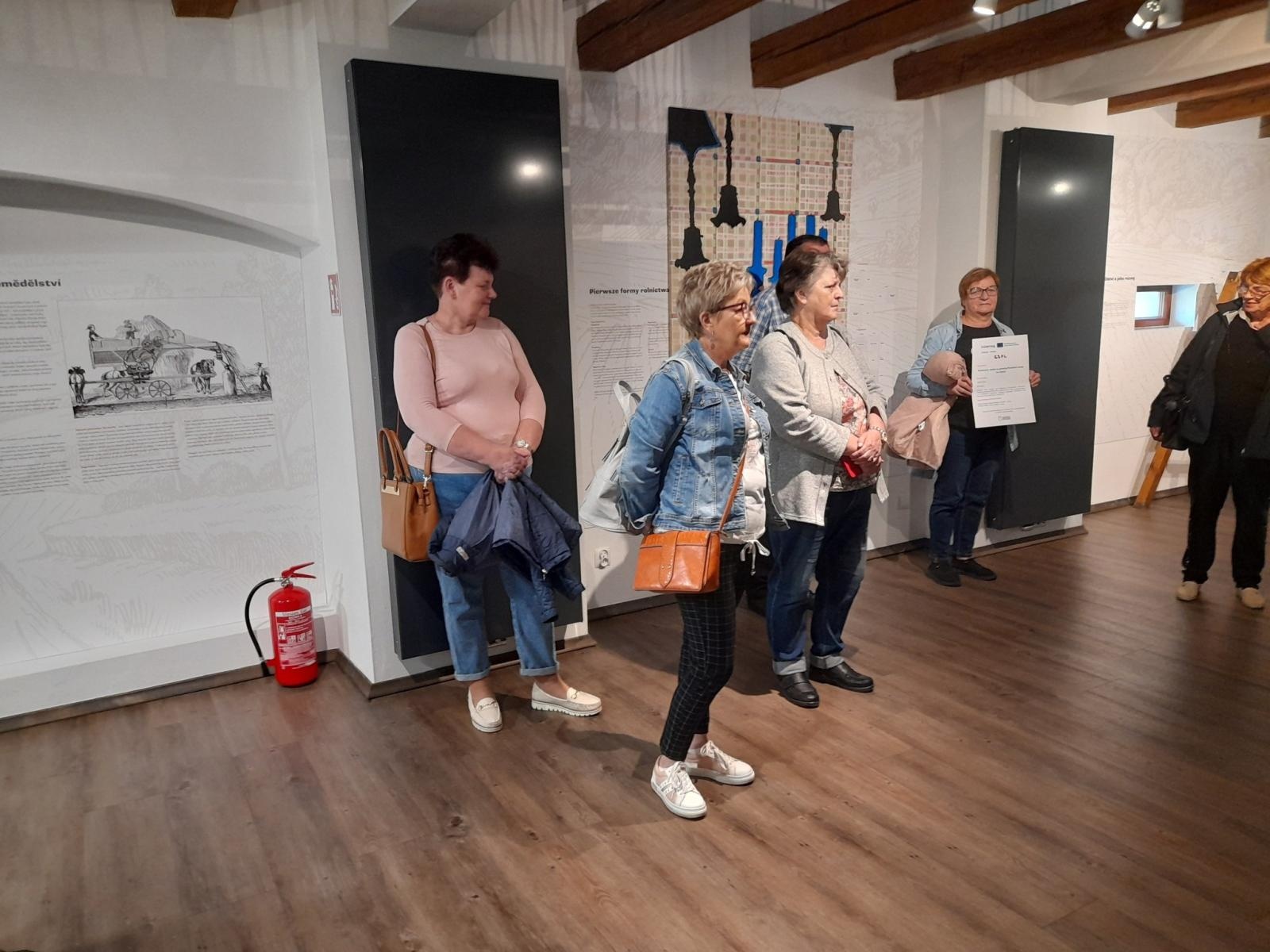 Zdjęcie w galerii na portalu naszwodzislaw.com: Seniorzy z Godowa i czeskiej gminy Petrovice integrowali się w Beskidzie Śląskim [FOTO] wiadomości z regionu