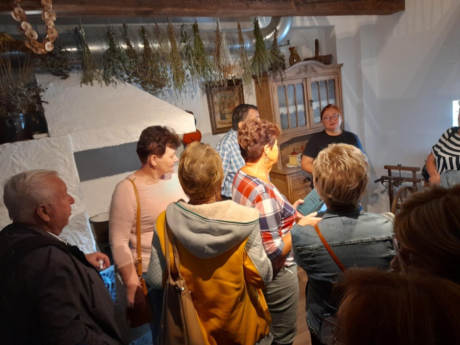 Zdjęcie w galerii na portalu naszwodzislaw.com: Seniorzy z Godowa i czeskiej gminy Petrovice integrowali się w Beskidzie Śląskim [FOTO] wiadomości z regionu