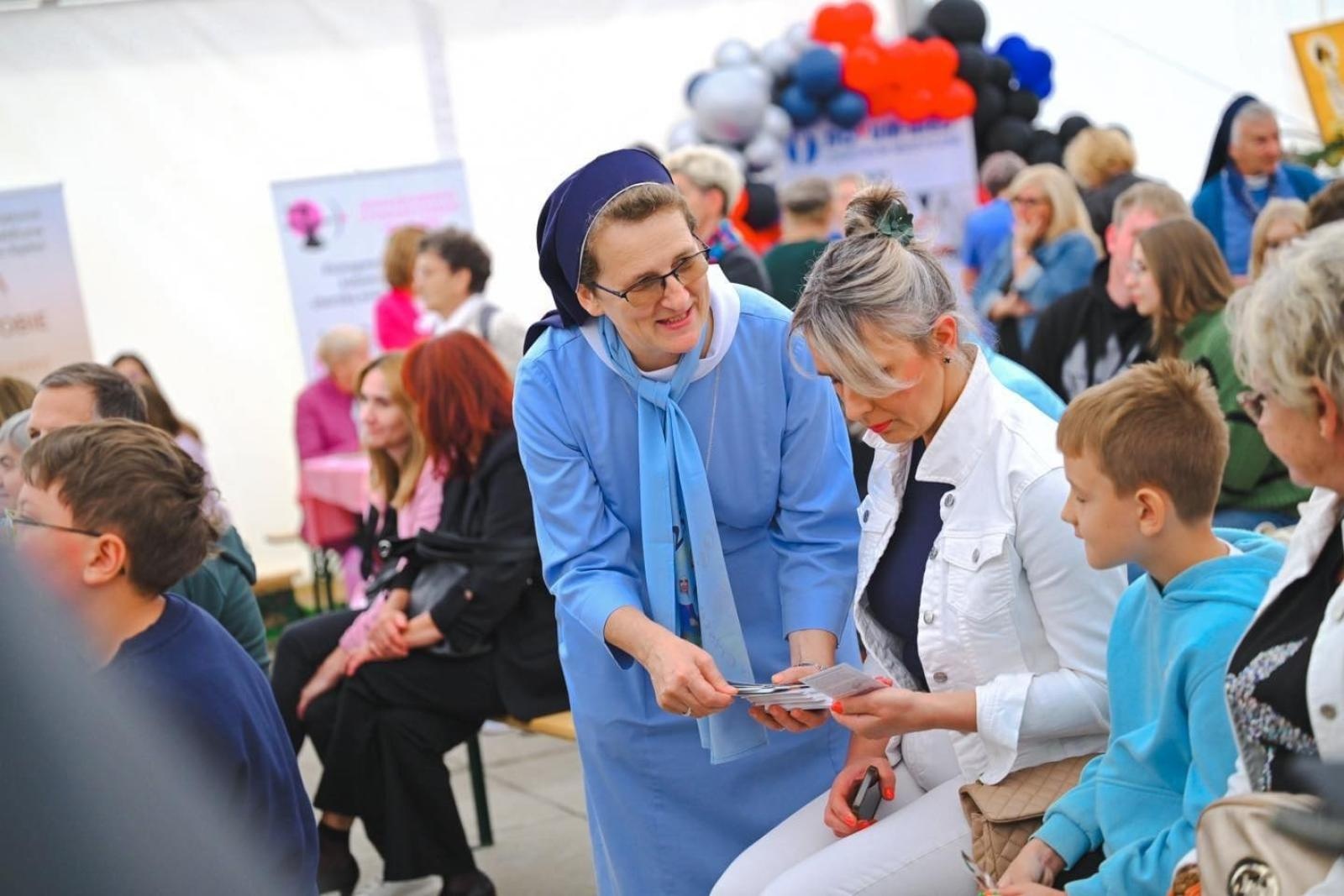 Zdjęcie w galerii na portalu naszwodzislaw.com: Misje sercem Kościoła. Festiwal Chrześcijański dobiegł końca [FOTO] wiadomości z regionu