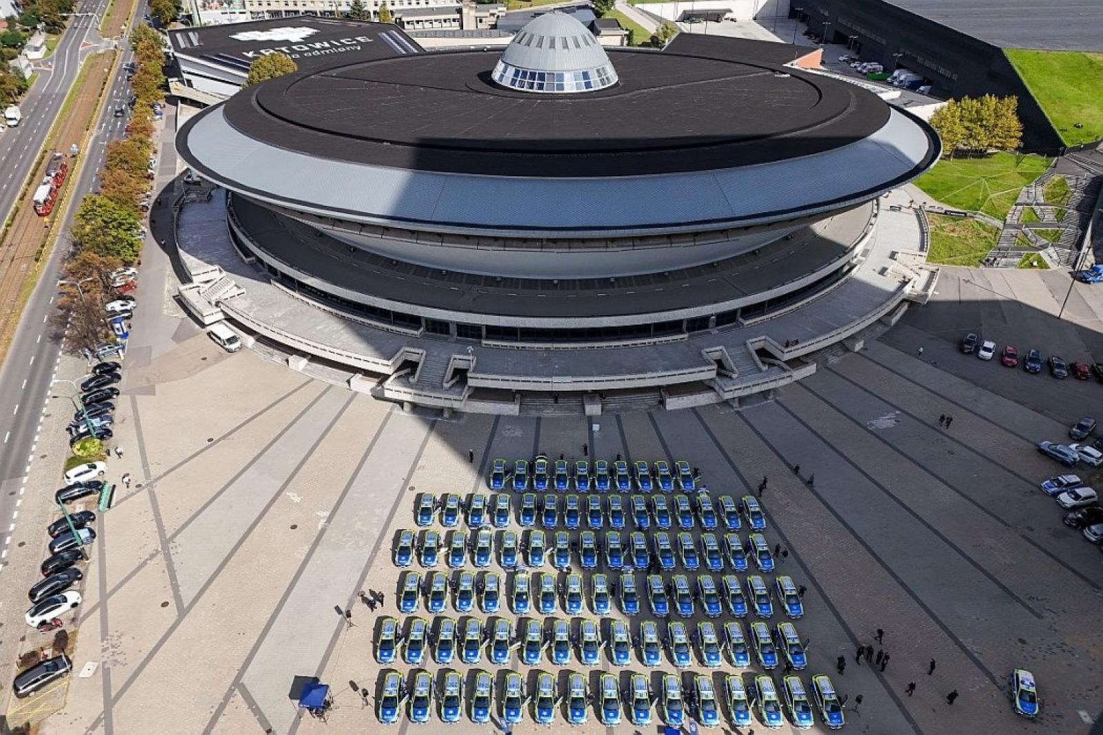 Zdjęcie w galerii na portalu naszwodzislaw.com: Śląska policja dostała 85 nowych radiowozów. Jeden trafi do Wodzisławia Śląskiego wiadomości z regionu