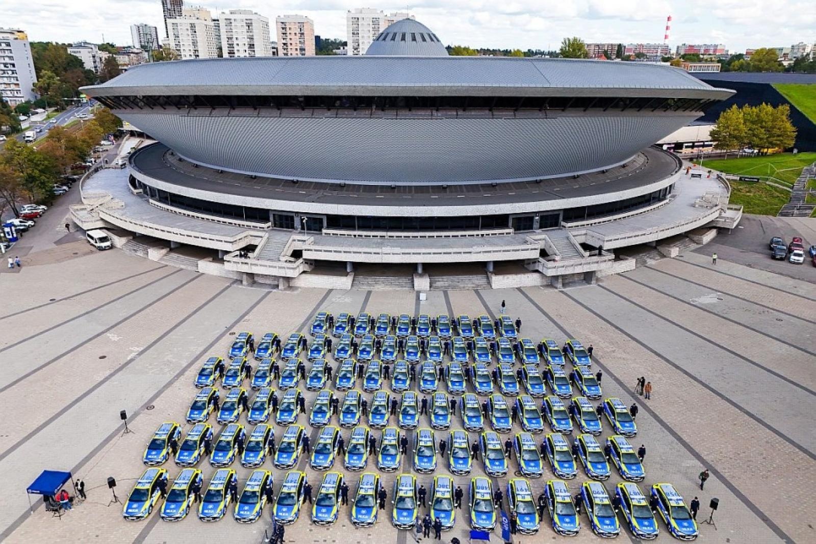 Zdjęcie w galerii na portalu naszwodzislaw.com: Śląska policja dostała 85 nowych radiowozów. Jeden trafi do Wodzisławia Śląskiego wiadomości z regionu