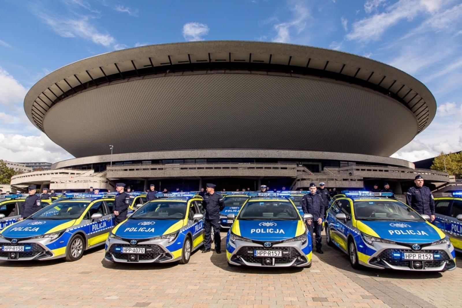 Zdjęcie w galerii na portalu naszwodzislaw.com: Śląska policja dostała 85 nowych radiowozów. Jeden trafi do Wodzisławia Śląskiego wiadomości z regionu