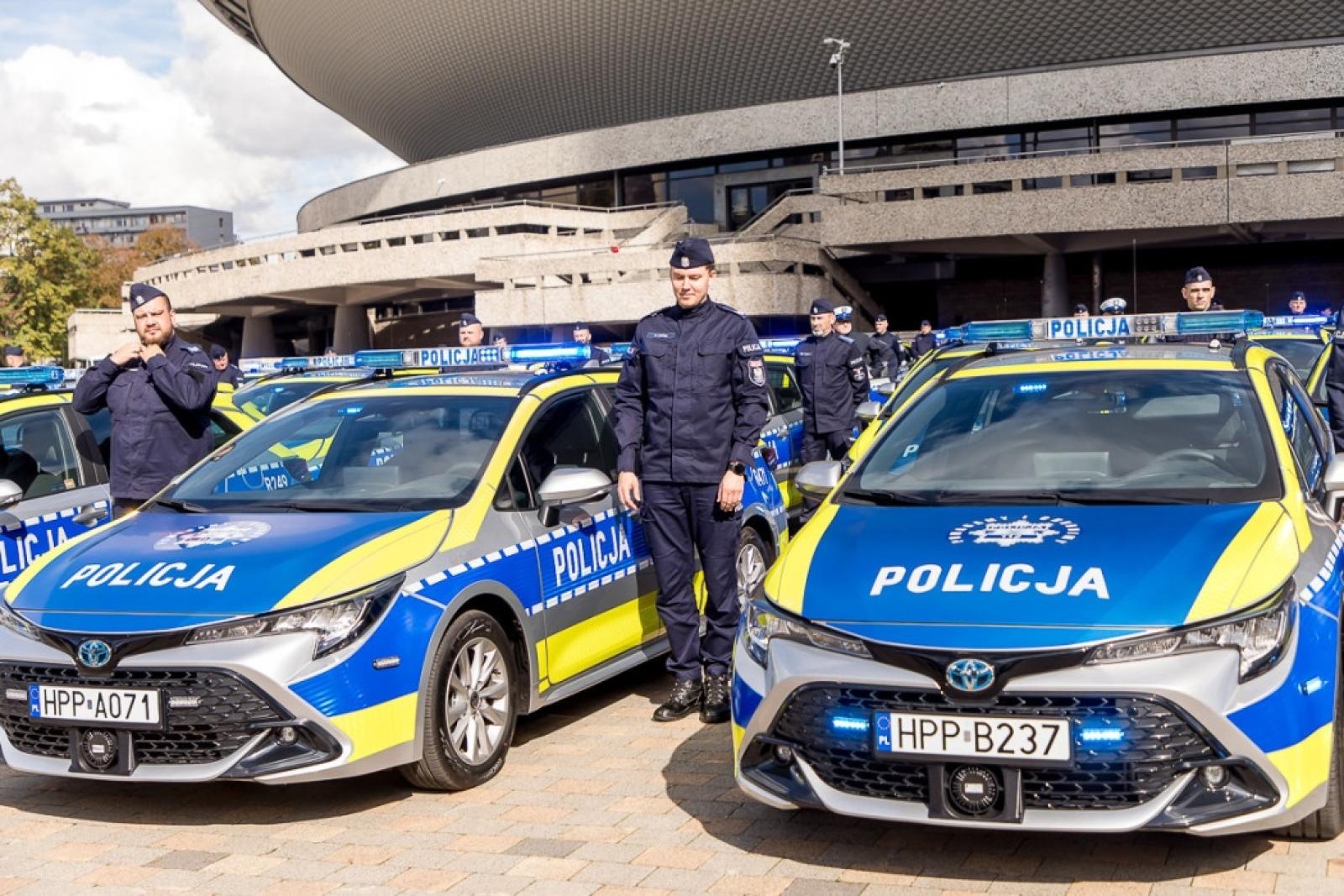 Zdjęcie w galerii na portalu naszwodzislaw.com: Śląska policja dostała 85 nowych radiowozów. Jeden trafi do Wodzisławia Śląskiego wiadomości z regionu