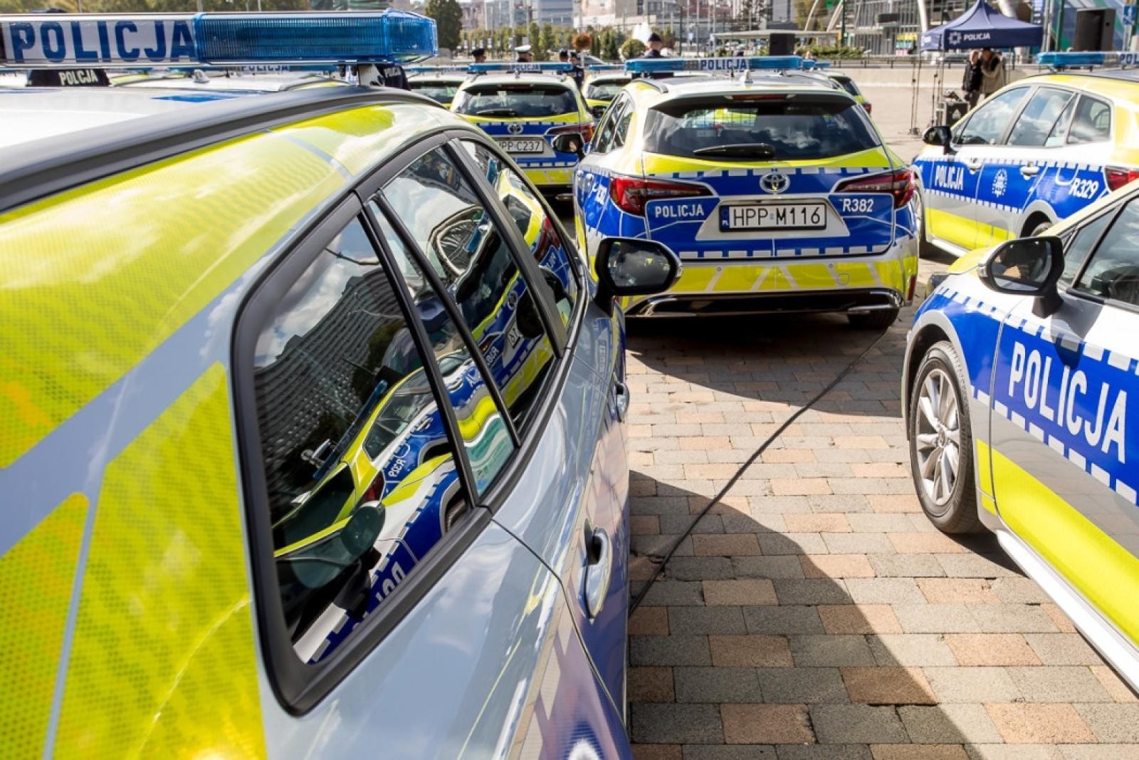 Zdjęcie w galerii na portalu naszwodzislaw.com: Śląska policja dostała 85 nowych radiowozów. Jeden trafi do Wodzisławia Śląskiego wiadomości z regionu