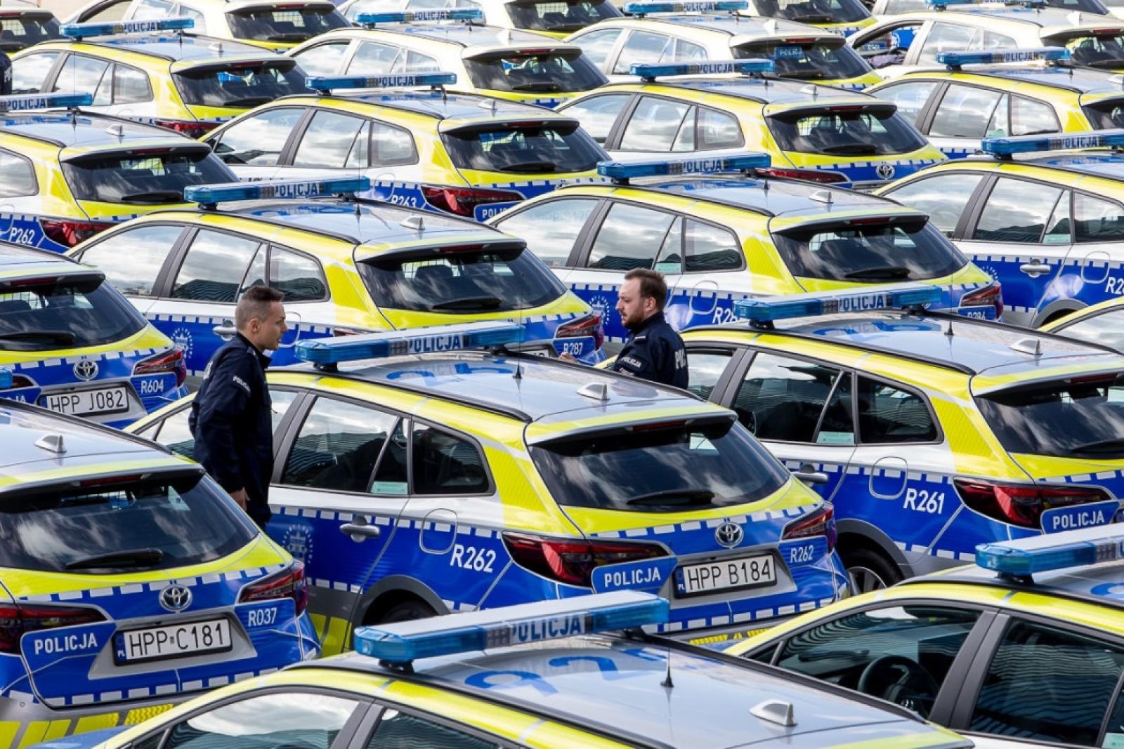 Zdjęcie w galerii na portalu naszwodzislaw.com: Śląska policja dostała 85 nowych radiowozów. Jeden trafi do Wodzisławia Śląskiego wiadomości z regionu